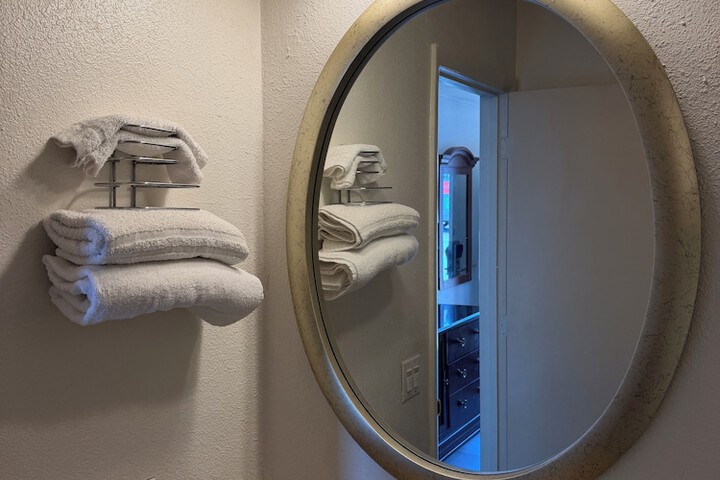 Room 14 of 19