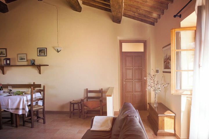 Room 8 of 14