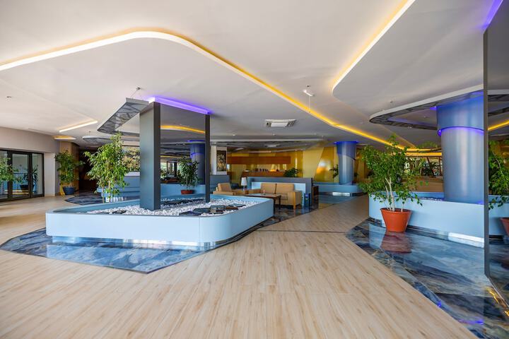 Hotel Interior 7 of 259