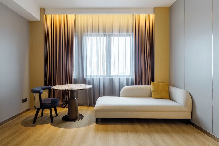 Room 41 of 105
