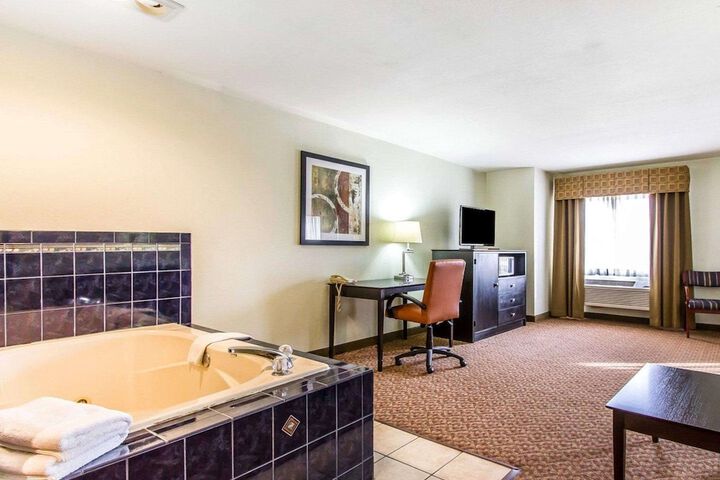 Room 13 of 50