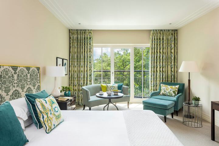 Room 65 of 191