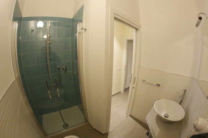 Room 15 of 26