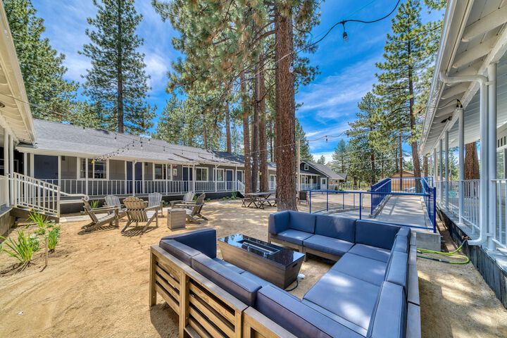 Adventure Lodge South Lake Tahoe | Bookonline.com