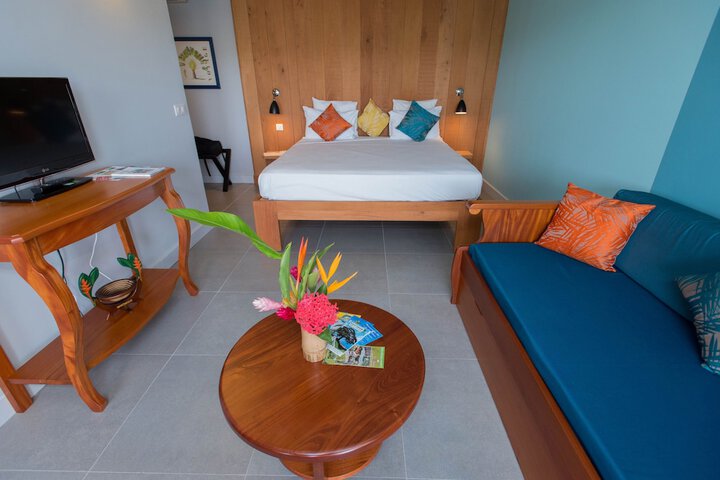 Room 3 of 27