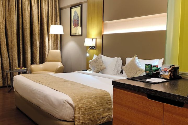 Room 10 of 52