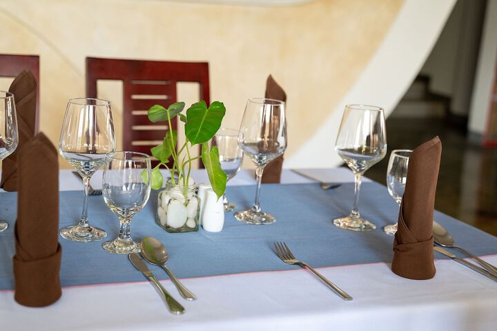 Dining 49 of 57