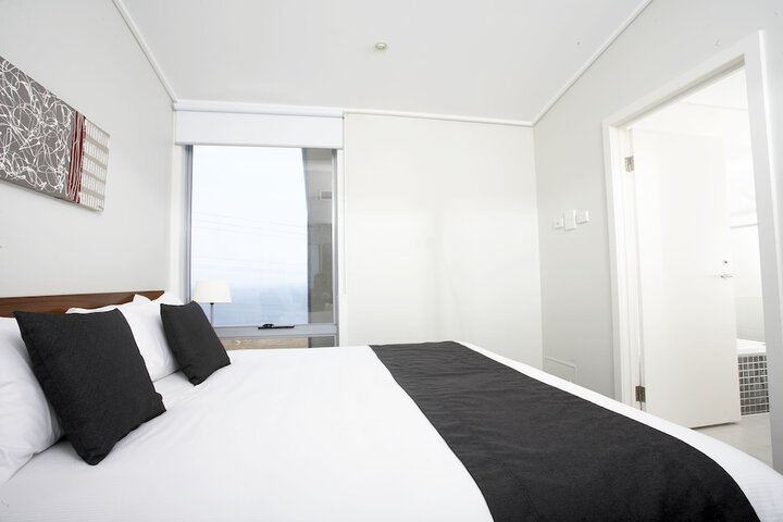 Room 4 of 58