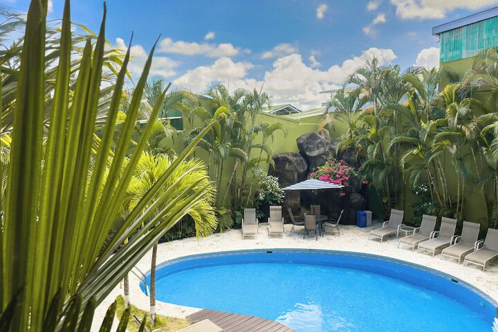 Pool Hotel