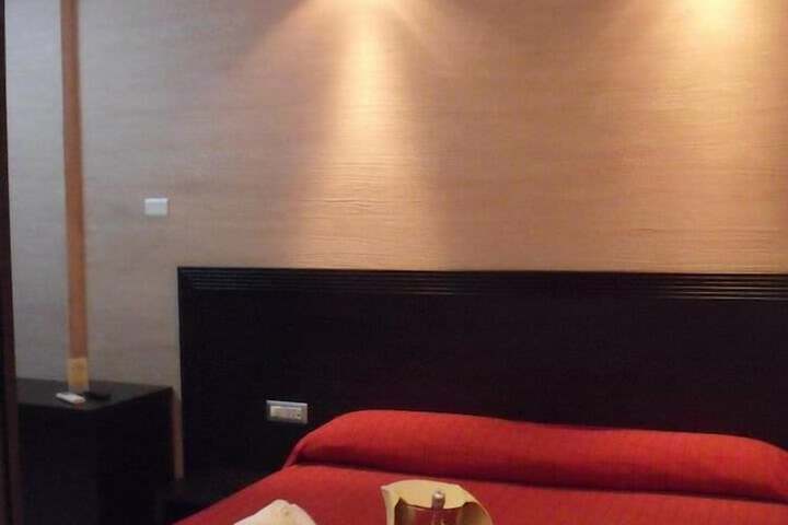 Room 5 of 34