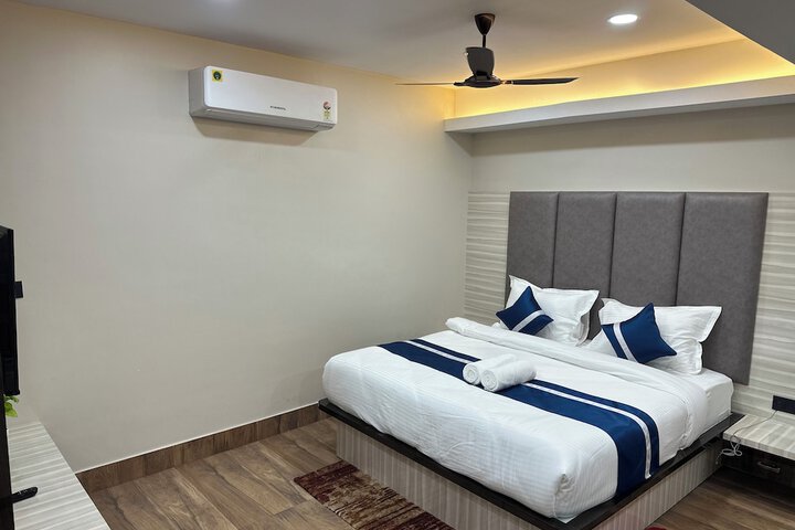Room 16 of 44