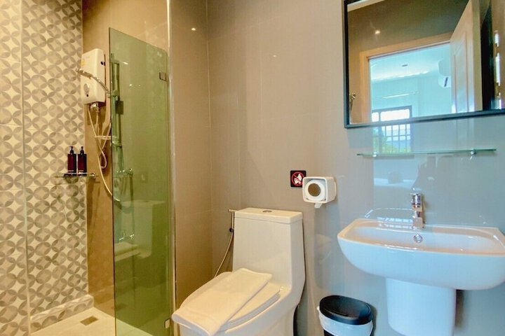 Room 20 of 28