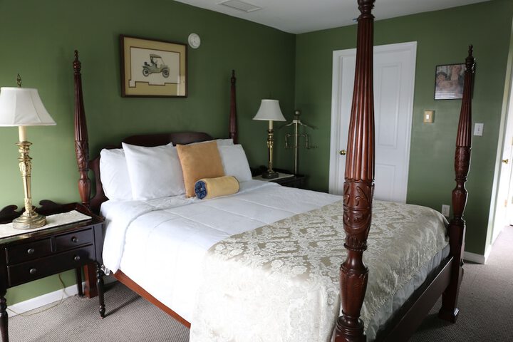 Room 8 of 54