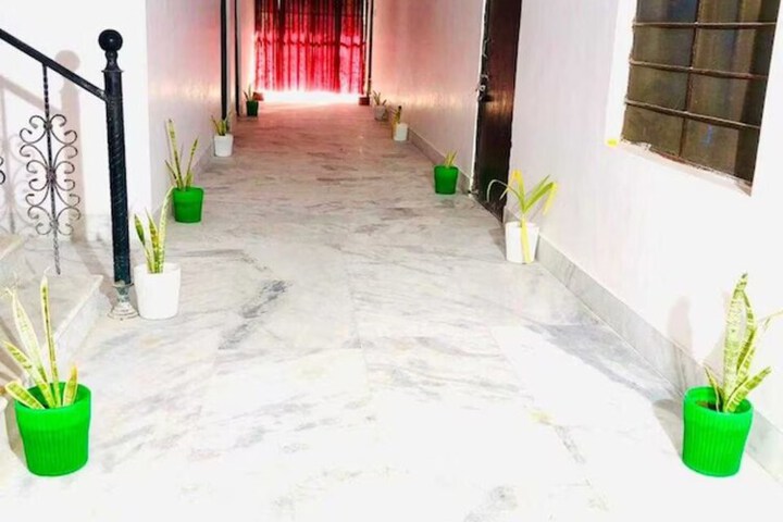 Hotel Interior 3 of 18