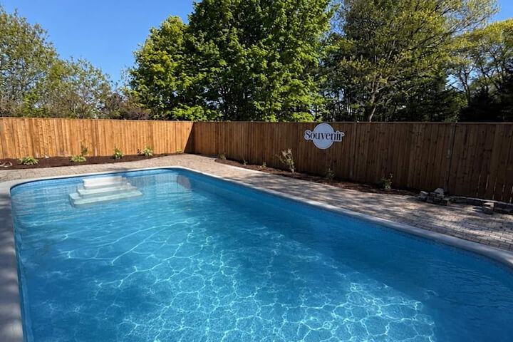 Pool 61 of 91