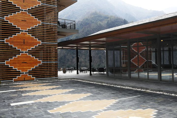 Hotel 37 of 40