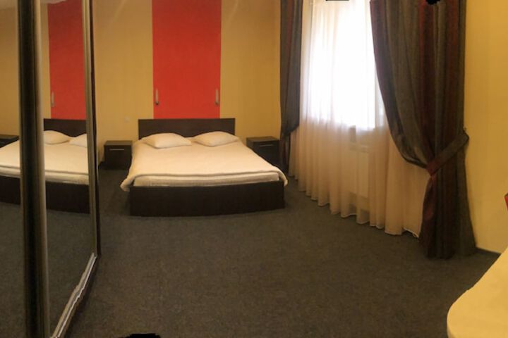 Room 12 of 78