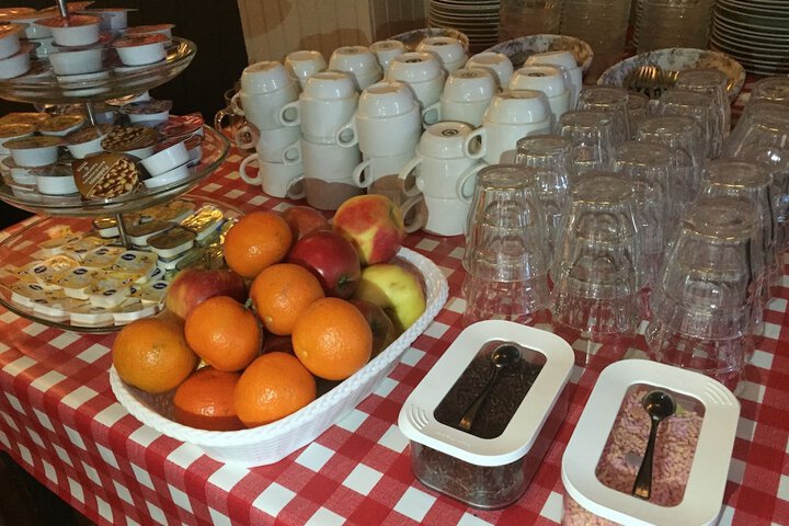 Breakfast/Coffee Service 46 of 61