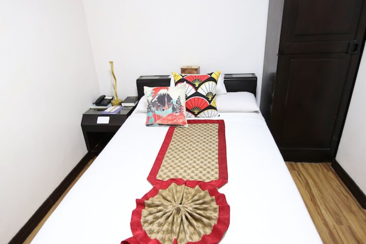 Room 19 of 29