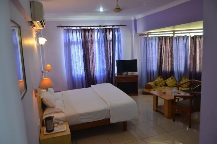 Room 12 of 12