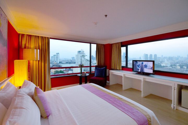 Room 5 of 60