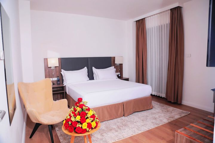 Room 10 of 36