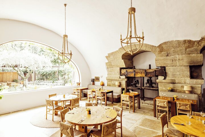 Dining 124 of 138