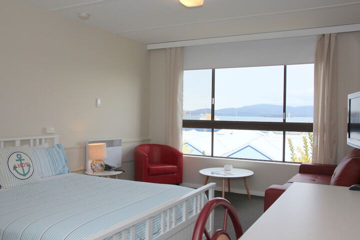 Room 5 of 24