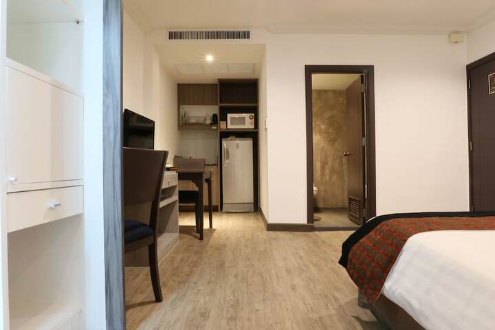 Room 14 of 60