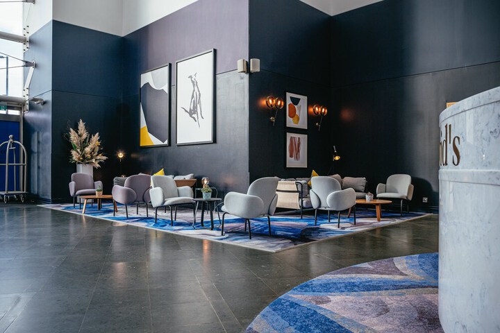 Hotel 128 of 135