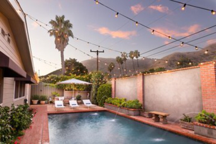Pool 30 of 42