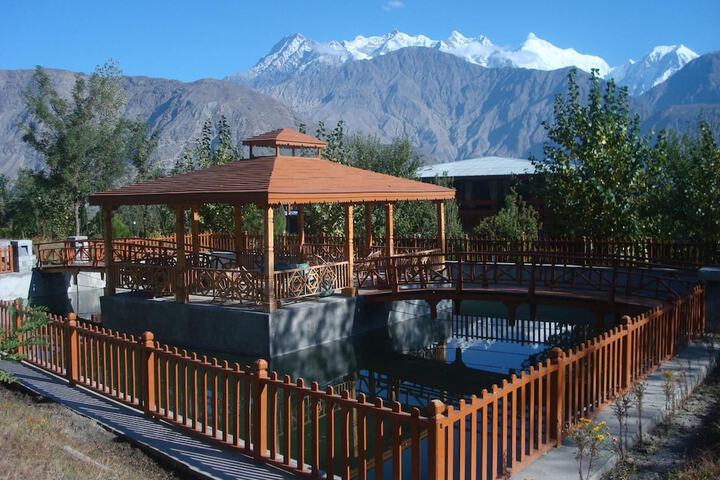 Hotel with Pool