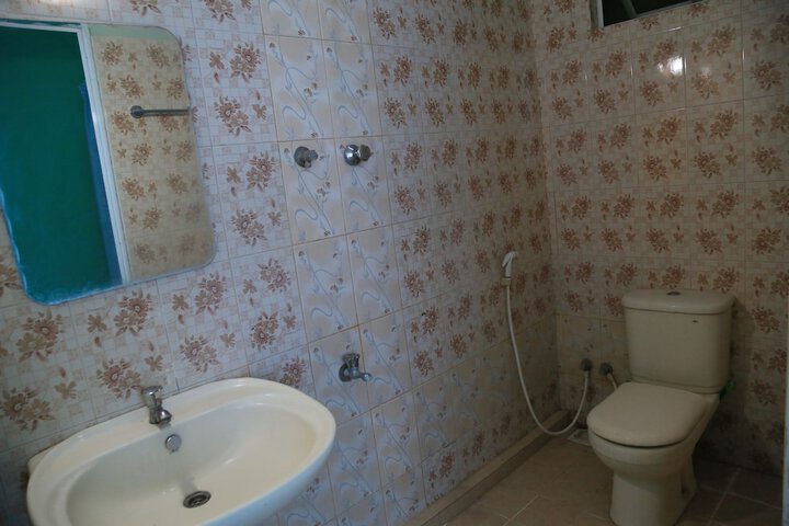 Room 28 of 59