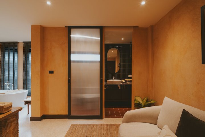Room 47 of 68