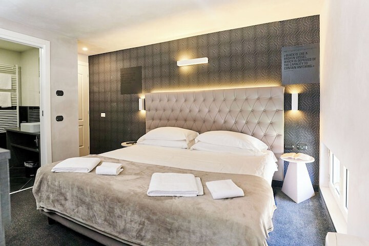 Room 21 of 80