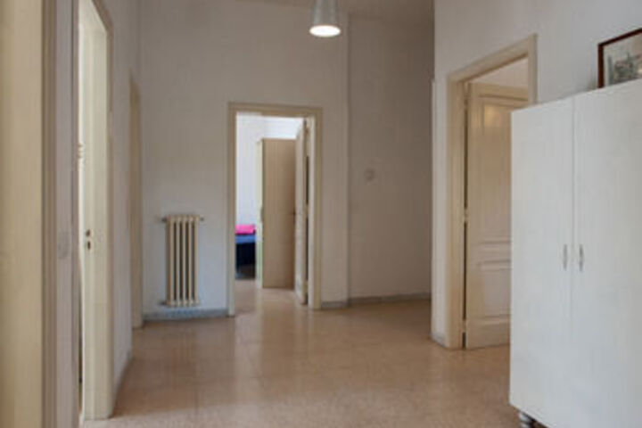 Room 4 of 35