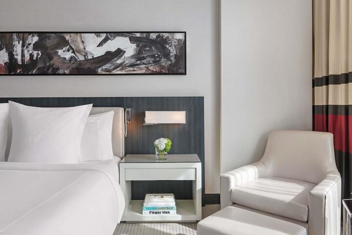 Room 55 of 268