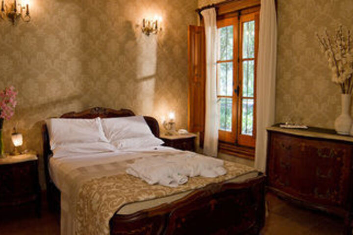 Room 48 of 90