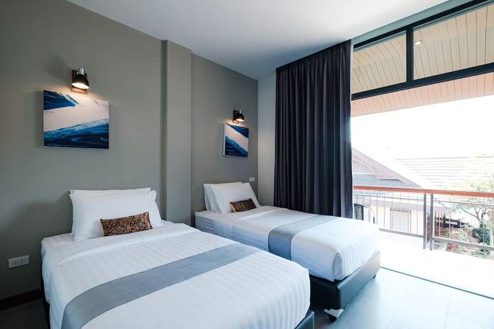 Room 9 of 125