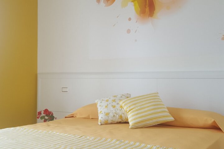 Room 10 of 86
