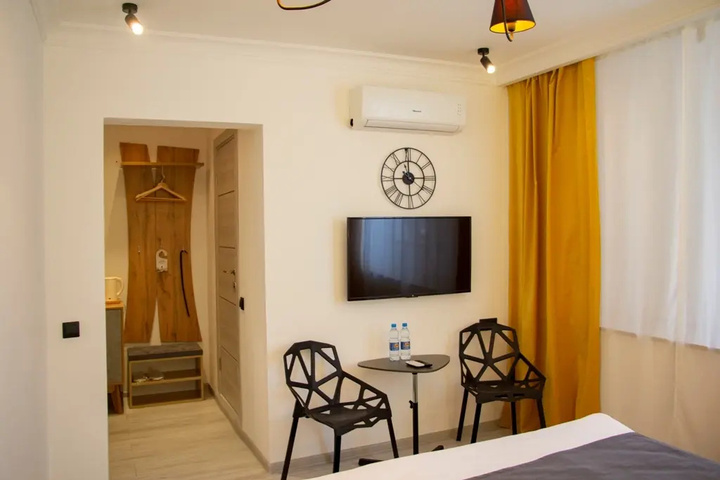 guest_rooms