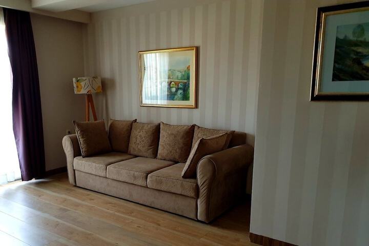 Room 10 of 41