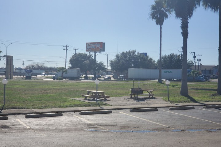BBQ/picnic area