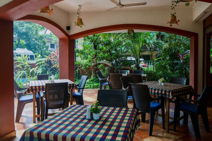 Dining 45 of 63