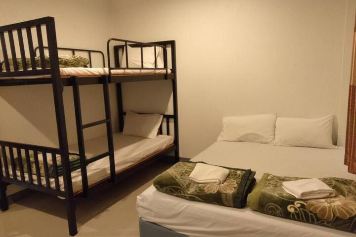General 10 of 28