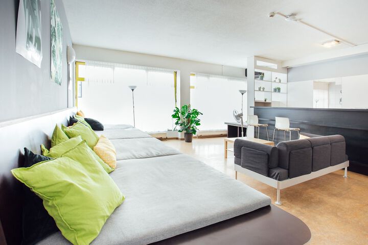 Room 15 of 27