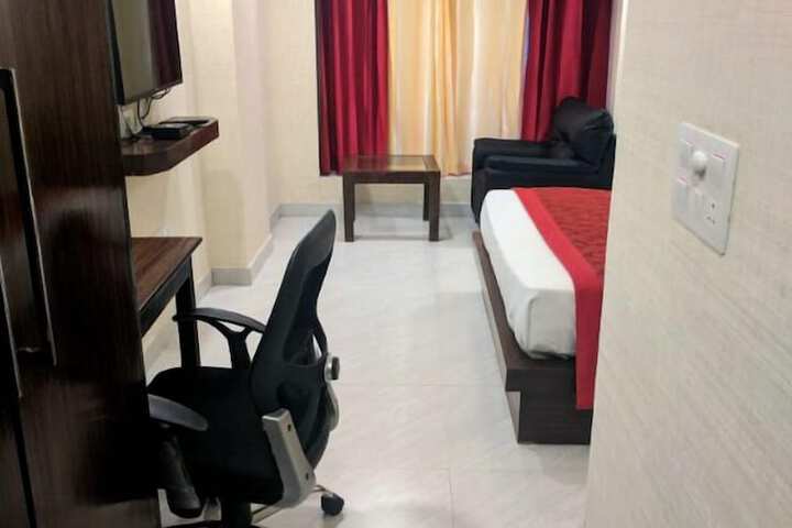 Room 10 of 52