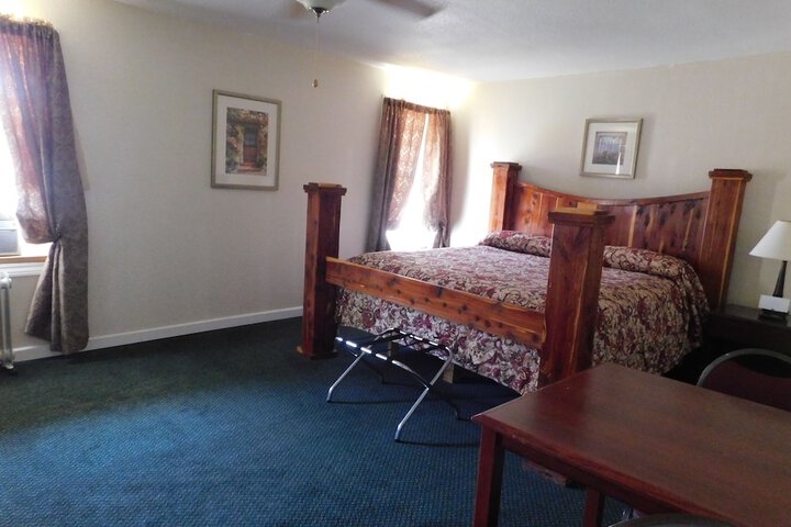 Room 10 of 15