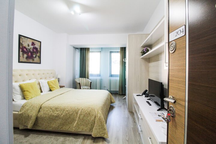 Room 22 of 81