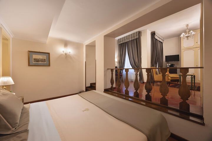Room 45 of 128